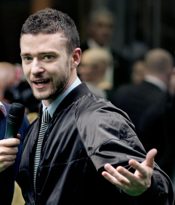 surprise-justin-timberlake-is-in-candy-with-jessica-biel